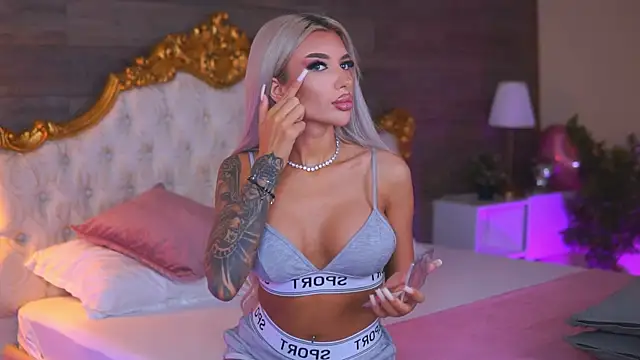 Juicy Jessye online show from April 18, 2026, 8:09 pm