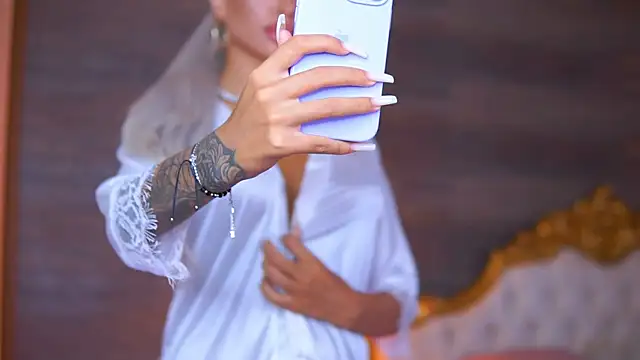 Juicy Jessye online show from May 25, 2026, 7:53 pm