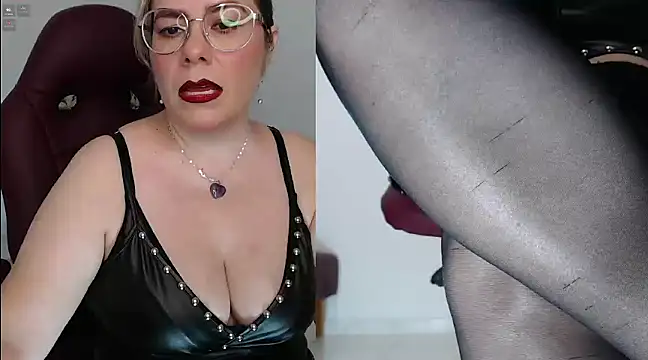 Snapshot of Frida_1982 chatting on February 10, 2025, 10:51 pm Frida 1982 online show from February 10, 2025, 10:51 pm