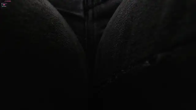 Snapshot of Frida_1982 chatting on March 4, 2025, 7:01 pm Frida 1982 online show from March 4, 2025, 7:01 pm