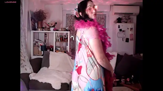 AdorahB3ll3 online show from November 30, 2025, 8:13 pm