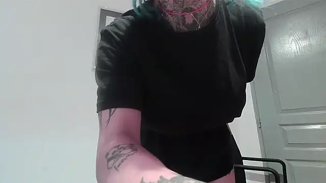 serena  vedette online show from November 7, 2025, 11:32 am