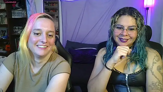 Snapshot of Evelan420 chatting on July 16, 2026, 7:20 pm Evelan420 online show from July 16, 2026, 7:20 pm