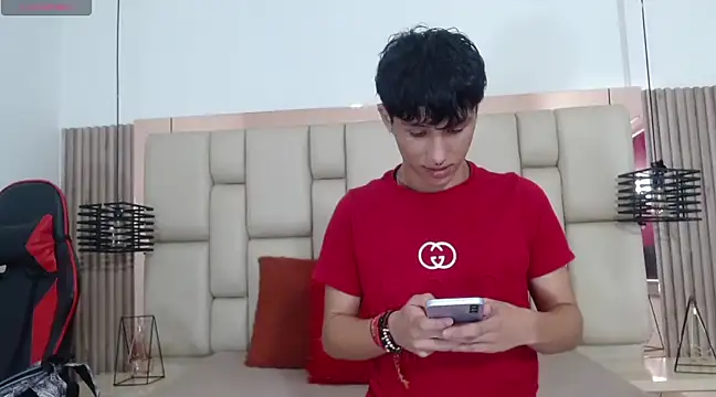 Snapshot of MarckPassion chatting on February 5, 2025, 12:38 pm MarckPassion online show from February 5, 2025, 12:38 pm