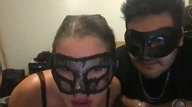 Snapshot of shycoouple1 chatting on January 21, 2025, 6:54 am shycoouple1 online show from January 21, 2025, 6:54 am