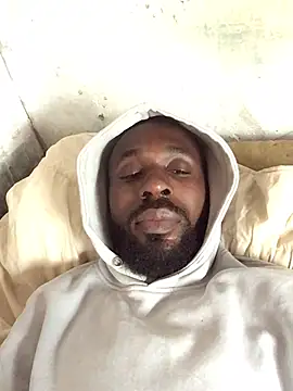 Snapshot of onewinnertee chatting on March 12, 2026, 10:43 am onewinnertee online show from March 12, 2026, 10:43 am