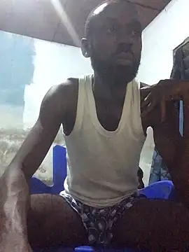 Snapshot of onewinnertee chatting on April 11, 2026, 1:43 am onewinnertee online show from April 11, 2026, 1:43 am