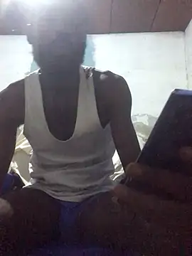 Snapshot of onewinnertee chatting on June 1, 2026, 12:23 am onewinnertee online show from June 1, 2026, 12:23 am