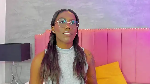 Snapshot of Alaia_Colins chatting on November 8, 2025, 11:58 pm Alaia Colins online show from November 8, 2025, 11:58 pm