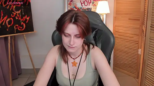 Snapshot of Jiffyyo chatting on February 4, 2025, 9:28 am Jiffyyo online show from February 4, 2025, 9:28 am