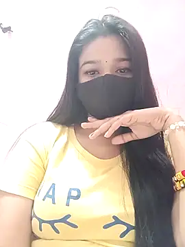 Snapshot of Simran-001 chatting on December 17, 2025, 1:17 pm Simran-001 online show from December 17, 2025, 1:17 pm