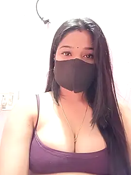 Snapshot of Simran-001 chatting on February 6, 2026, 6:29 am Simran-001 online show from February 6, 2026, 6:29 am