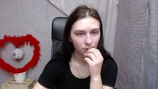 AmandaJi  online show from February 13, 2025, 10:23 am