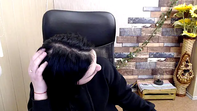 AmandaJi  online show from March 19, 2025, 10:33 am