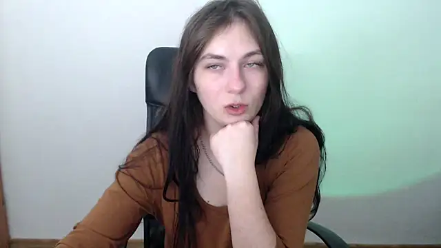 AmandaJi  online show from December 19, 2025, 6:42 am