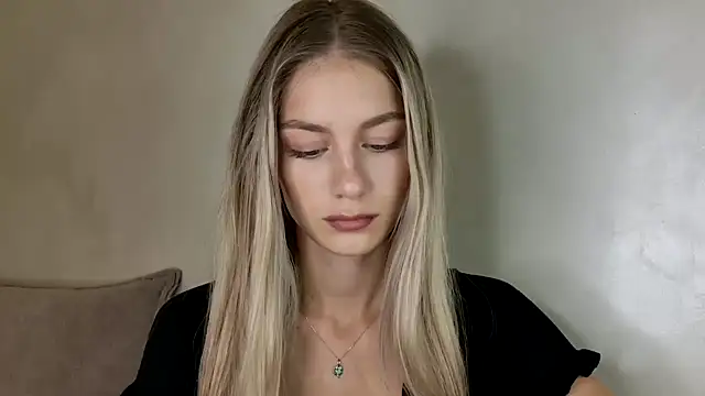 GabriellaOlsen online show from September 28, 2025, 9:58 am