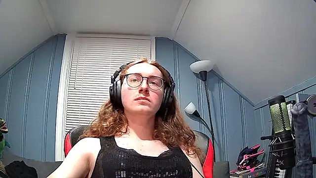 Snapshot of awe-manda chatting on January 25, 2025, 1:32 am awe-manda online show from January 25, 2025, 1:32 am