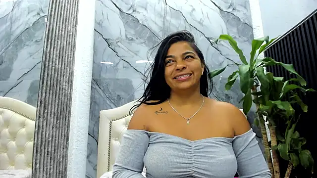 Brunette Scarleth09 online show from February 1, 2025, 12:16 pm