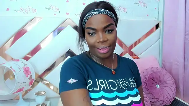 NatyParker online show from February 5, 2025, 1:22 pm