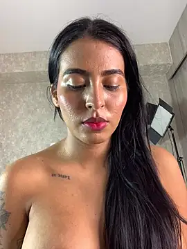 Snapshot of genesissara chatting on February 14, 2026, 2:41 am genesissara online show from February 14, 2026, 2:41 am