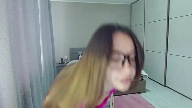 singletrouble online show from March 12, 2026, 7:36 am