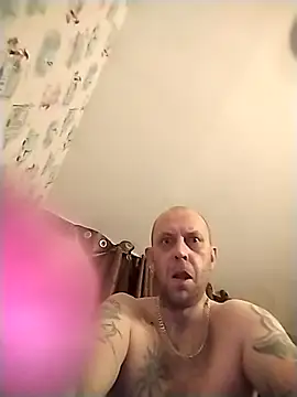 Snapshot of MaxDevilWhite chatting on November 15, 2025, 12:08 am MaxDevilWhite online show from November 15, 2025, 12:08 am