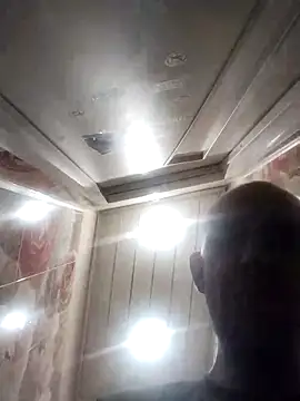 MaxDevilWhite online show from March 18, 2026, 7:06 pm