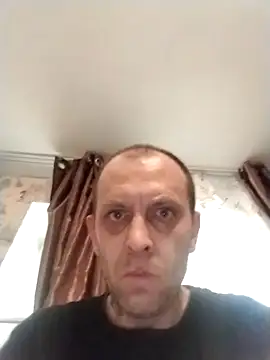 MaxDevilWhite online show from April 10, 2026, 4:33 pm