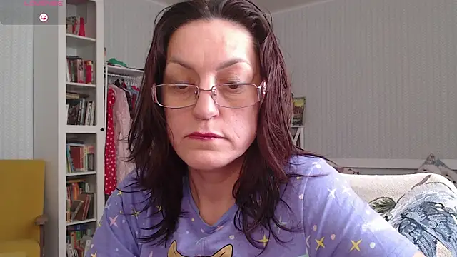 Soffya Soy online show from May 3, 2026, 2:45 pm