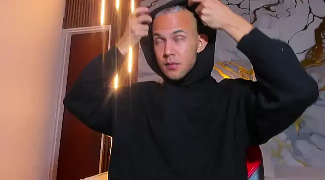 Jeremmy Love online show from March 6, 2025, 12:09 pm