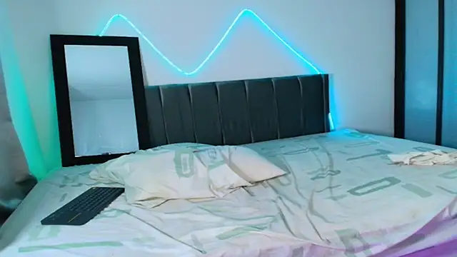 Snapshot of gisell363472 chatting on November 14, 2025, 1:26 am gisell363472 online show from November 14, 2025, 1:26 am