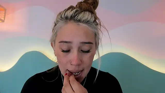 Lannajansen online show from January 19, 2026, 12:53 pm