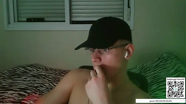 Snapshot of vitorsafado19 chatting on October 27, 2025, 1:31 am vitorsafado19 online show from October 27, 2025, 1:31 am