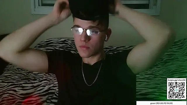 Snapshot of vitorsafado19 chatting on November 3, 2025, 2:24 am vitorsafado19 online show from November 3, 2025, 2:24 am