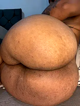 Charlotte bronxxx online show from December 5, 2025, 10:57 am