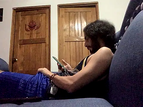 Nooneisthis online show from October 5, 2025, 2:10 am