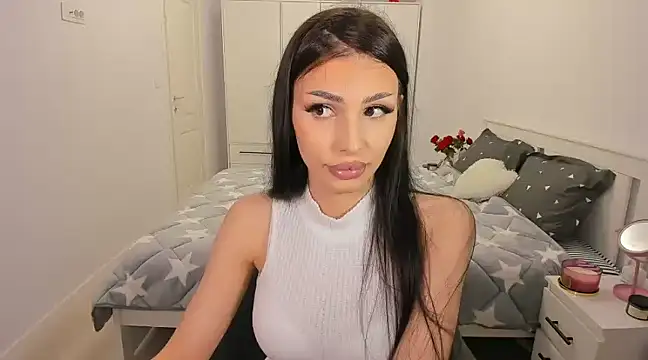 Snapshot of HelenShawn chatting on March 15, 2025, 9:49 pm HelenShawn online show from March 15, 2025, 9:49 pm