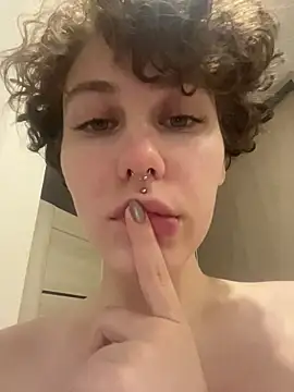 Snapshot of Molli_Luv chatting on January 9, 2026, 2:58 am Molli Luv online show from January 9, 2026, 2:58 am