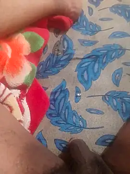 mhmia online show from November 3, 2025, 2:51 pm