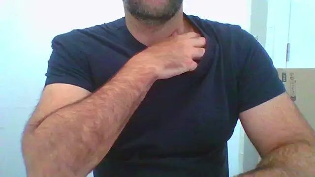 Snapshot of _tuga_man_ chatting on November 4, 2025, 1:54 pm tuga man online show from November 4, 2025, 1:54 pm