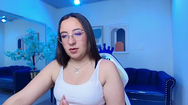 Snapshot of Lilyy_evans chatting on February 10, 2025, 11:36 am Lilyy evans online show from February 10, 2025, 11:36 am