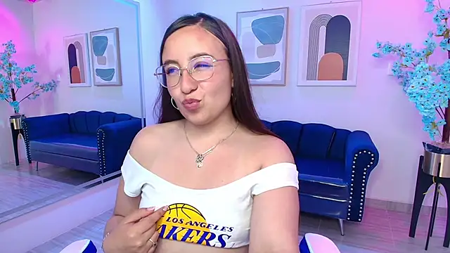 Snapshot of Lilyy_evans chatting on February 12, 2025, 5:48 pm Lilyy evans online show from February 12, 2025, 5:48 pm