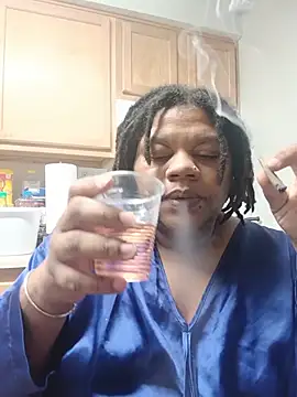 Big BodyDee online show from May 15, 2026, 12:39 am