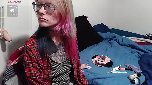 tvstatic online show from February 28, 2026, 7:09 am