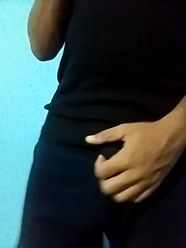 Snapshot of randit7 chatting on February 27, 2025, 4:43 pm randit7 online show from February 27, 2025, 4:43 pm