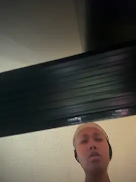 squirmxx10 online show from January 7, 2026, 11:07 pm