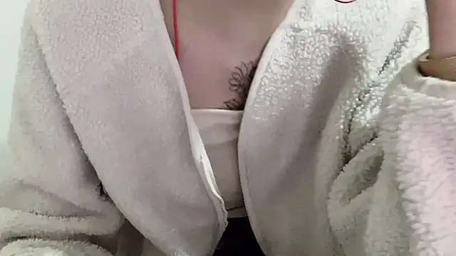 Snapshot of Chu1314 chatting on February 11, 2025, 3:29 pm Chu1314 online show from February 11, 2025, 3:29 pm