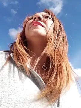 Snapshot of Anur-77 chatting on November 2, 2025, 12:29 pm Anur-77 online show from November 2, 2025, 12:29 pm