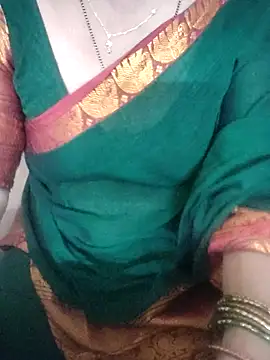 Snapshot of laxmitelugu78 chatting on November 2, 2025, 8:28 am laxmitelugu78 online show from November 2, 2025, 8:28 am