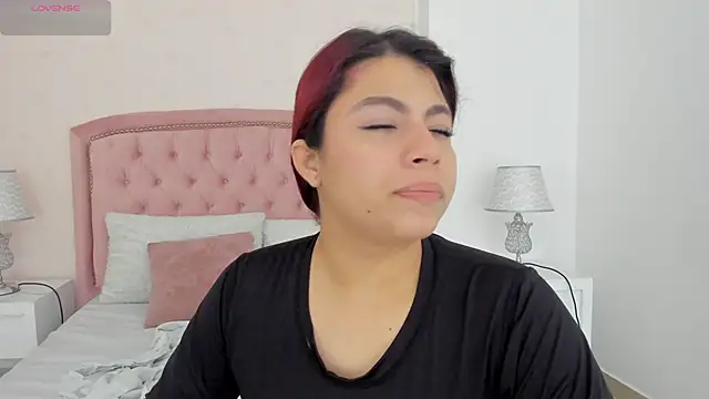 Snapshot of Kendall__Fox chatting on November 22, 2025, 6:56 am Kendall Fox online show from November 22, 2025, 6:56 am